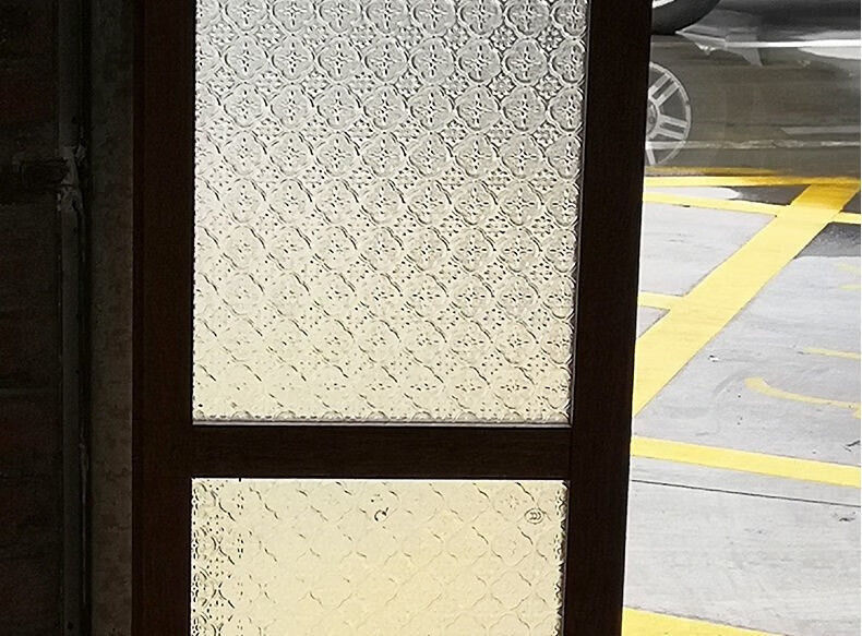 Verscheidene modellen gemodelleerd glas 4mm 5mm 6mm gekleurd glas voor ramen