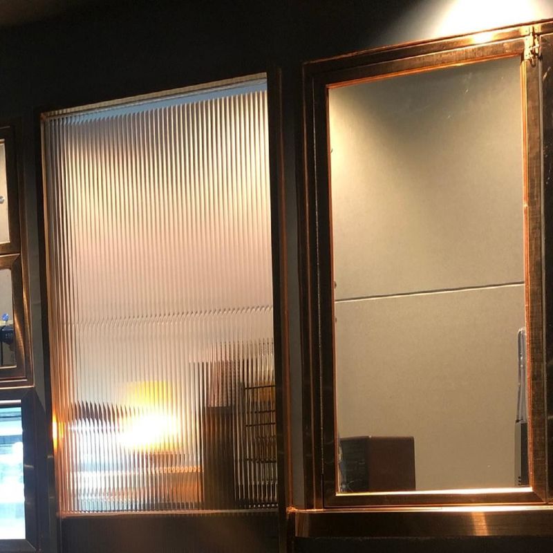 Verscheidene modellen gemodelleerd glas 4mm 5mm 6mm gekleurd glas voor ramen