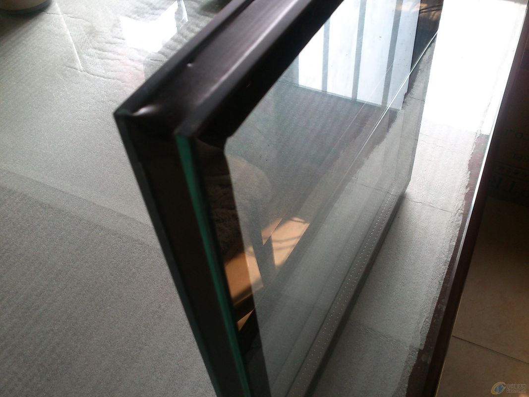 Anti-glare laag-E geïsoleerd glas met optionele kleuren voor de bouw en huisversiering