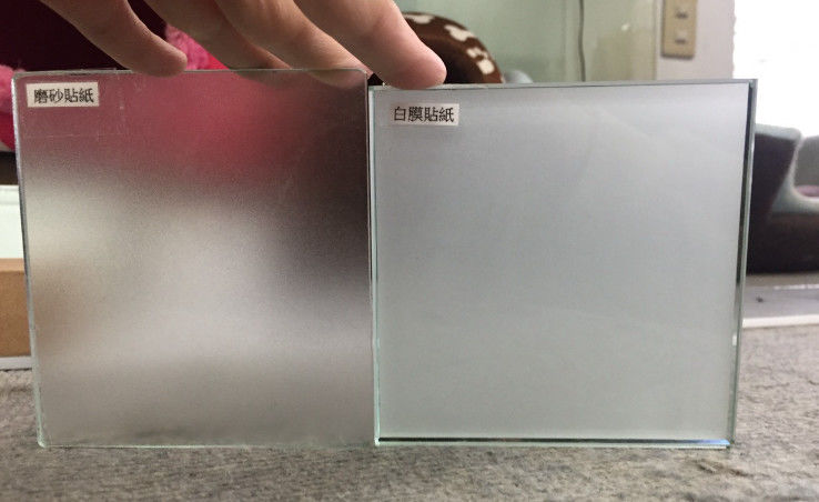 Glas in kleur Etsen Decoratief Gekruist Glas Op maat Gebruikt Voor Meubelen & Gebouwen