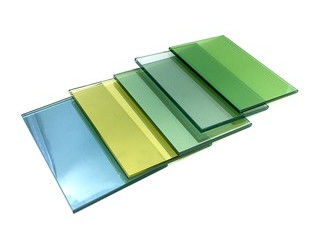 Platte verwerking van gekleurd glas met kleur in donkergroen/donkergrijs/Fordblauw/brons, enz.