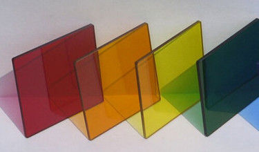 Gekleurd / groen-F helder / laag-E getinte glas met modern type
