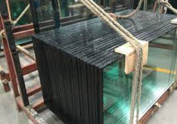 Hoge winddrukbestendige/zonneblokkerende/blindingsdempende isolatieglas voor kantoorgebouwen/tentoonstellingsruimten enz.