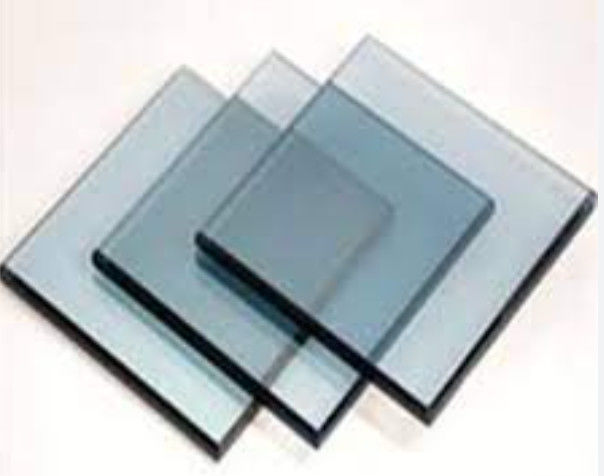Platte verwerking van gekleurd glas met kleur in donkergroen/donkergrijs/Fordblauw/brons, enz.