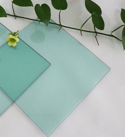 Gekleurd/groen-F helder/laag-E gekleurd glas met modern type