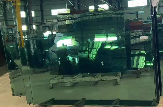 Extra helder laag ijzeren drijvend reflecterend glas gehard