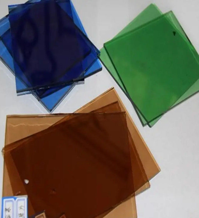 Platte verwerking getinte glas met gekleurde in donkergroen / donkergrijs / Ford blauw