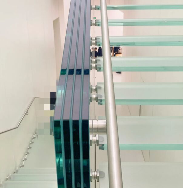 6.76-12.38mm Gebouw gelaagd gehard decoratief bouwveiligheidstrapglas